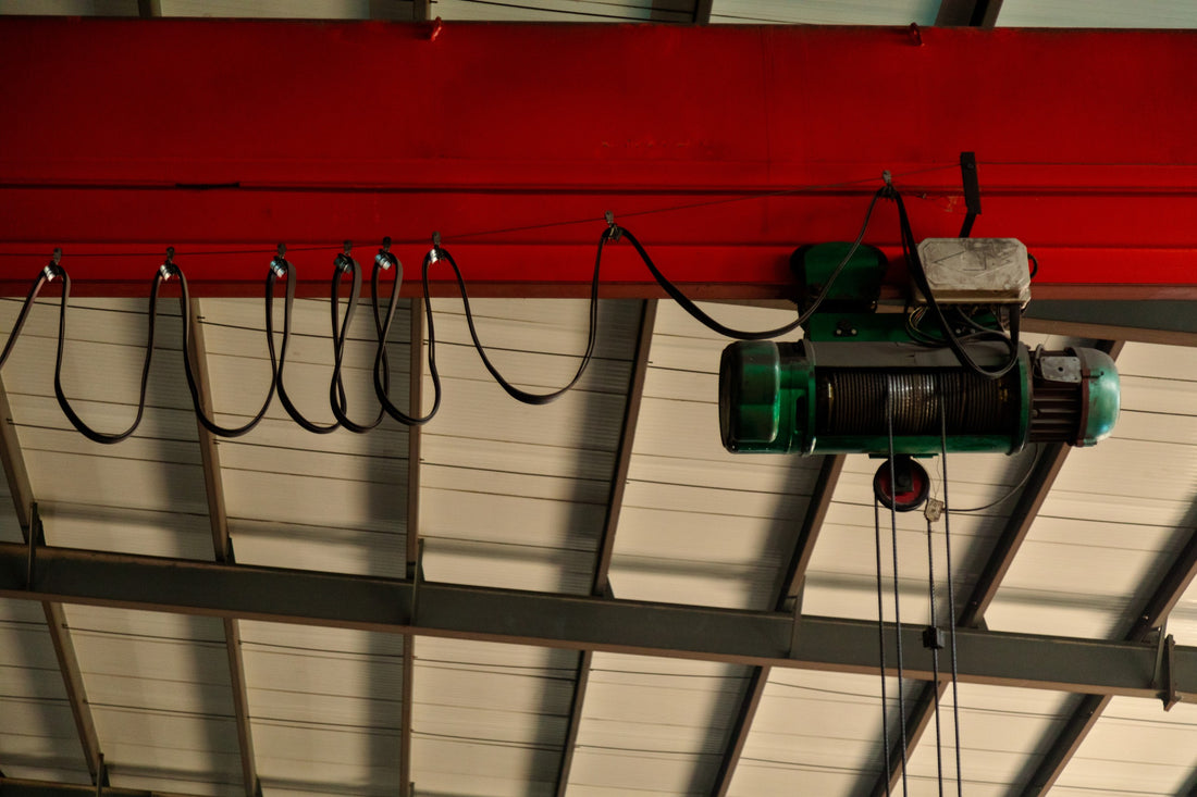 Safety Tips for Using Lifts and Hoists
